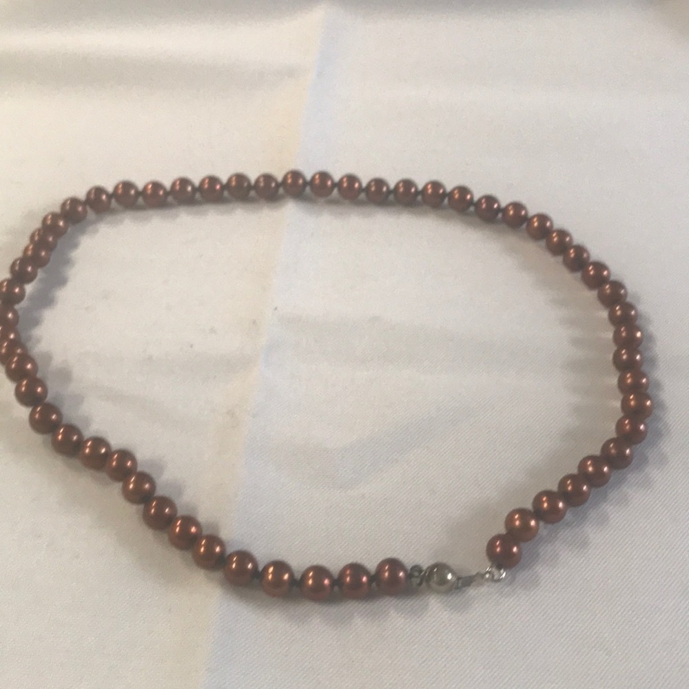 Copper colored necklace